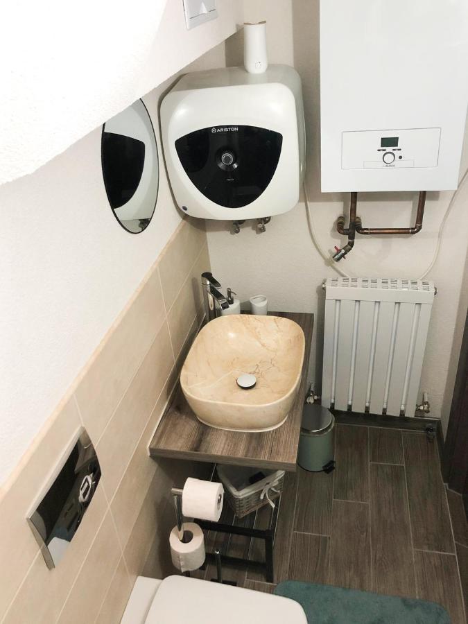 Ultra Central Apartment, Free Parking Oradea - Stray Cats Экстерьер фото