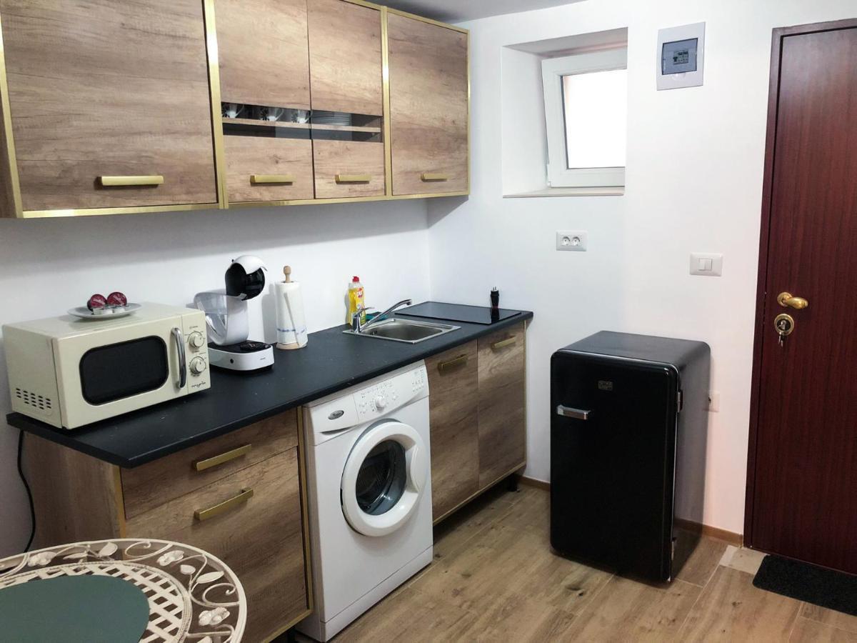 Ultra Central Apartment, Free Parking Oradea - Stray Cats Экстерьер фото